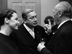 Elisabeth Noelle-Neumann mit Konrad Adenauer